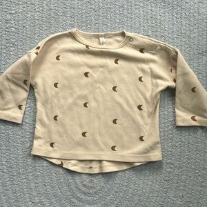 Quincy Mae cream top with gold moons organic cotton 6-13 months